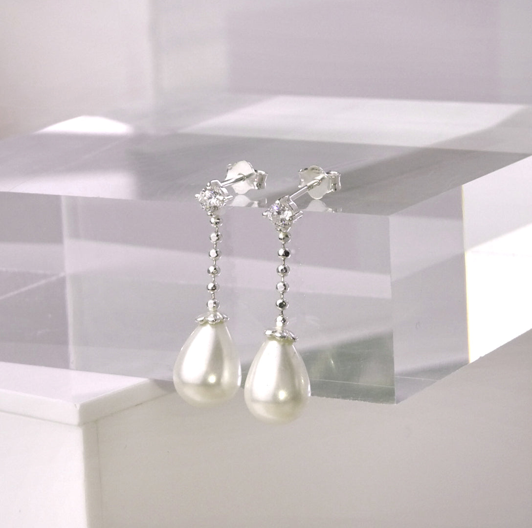 Sterling sølv Clear CZ White Teardrop Freshwater Pearl Drop Stud øredobber