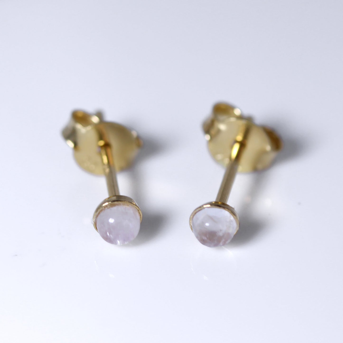 Gullbelagt Sterling Sølv Moonstone 3mm Ball Stud øredobber