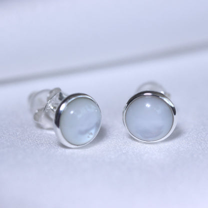 Sterling Silver Mother of Pearl Round Stud Earrings