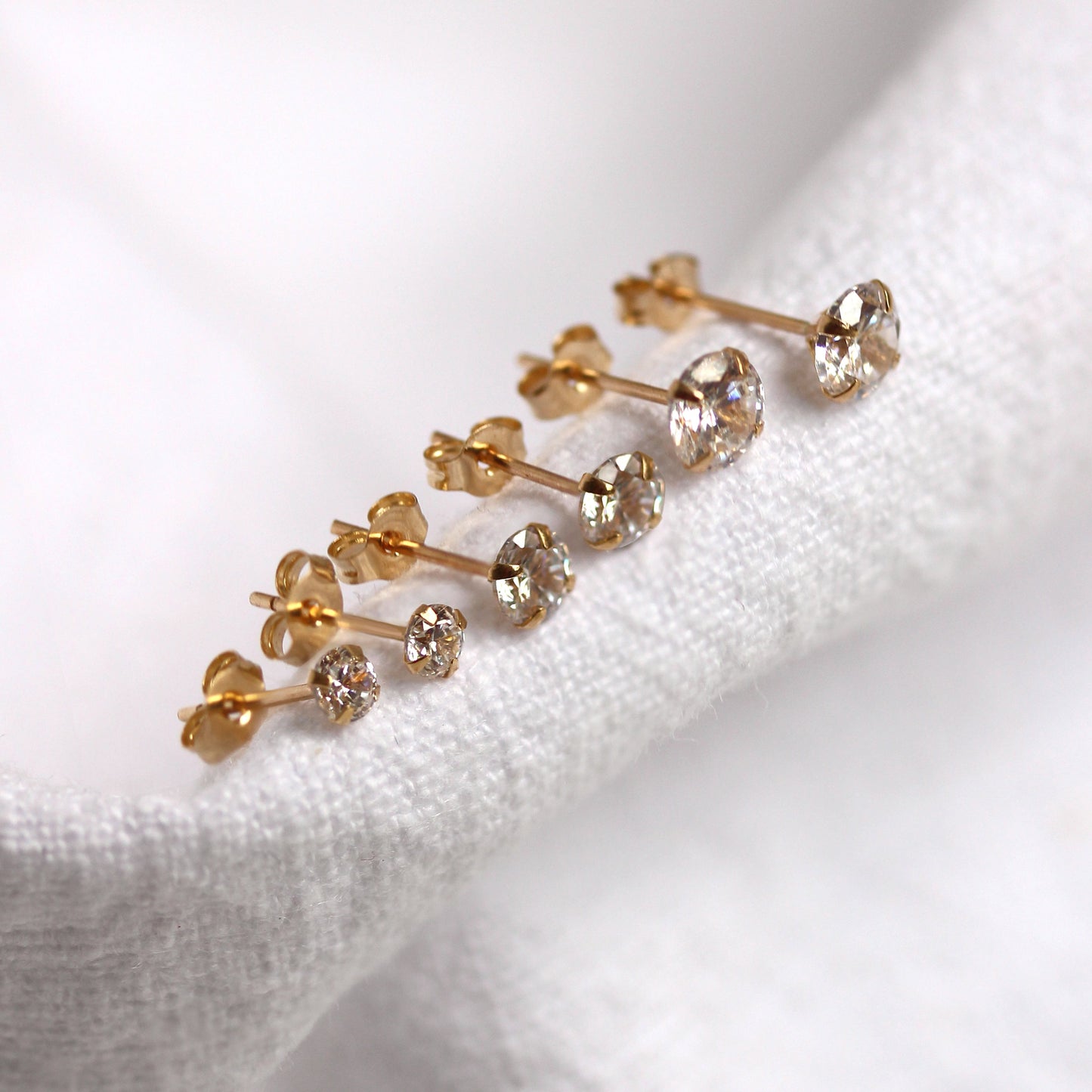 9ct Yellow Gold Clear CZ Stud Earrings