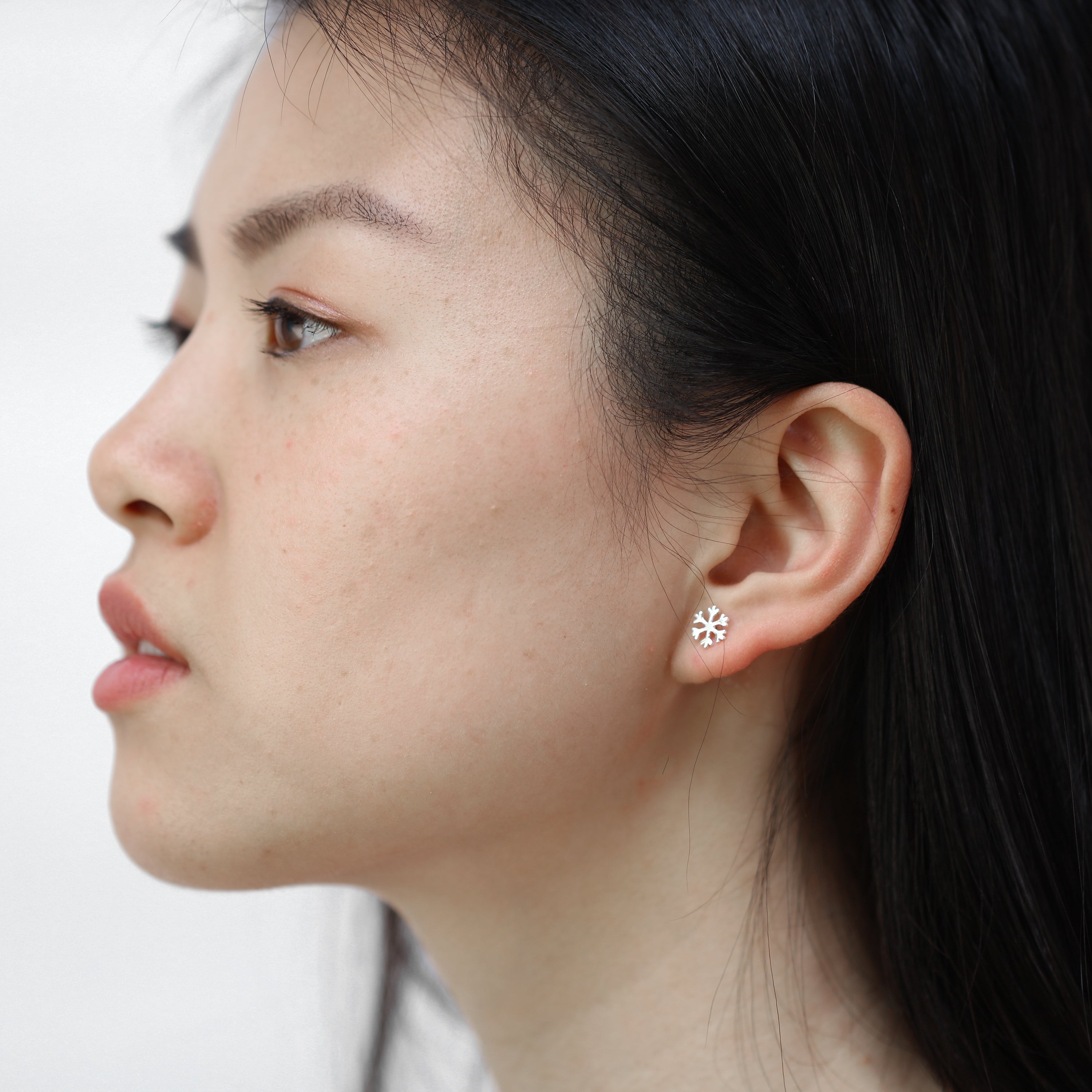 Sterling Silver Snowflake Stud Earrings jewellerybox