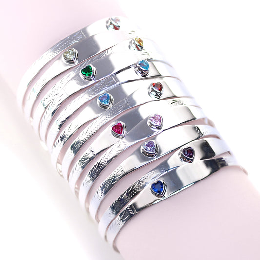 Sterling sølv &amp; CZ Crystal Birthstone Heart Maiden Bangle